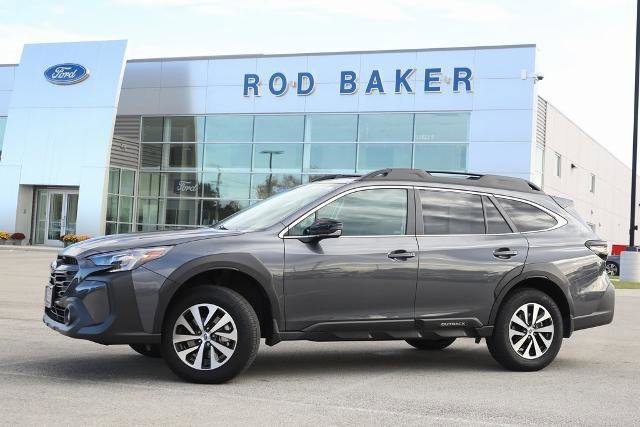 Used 2025 Subaru Outback Premium image 10