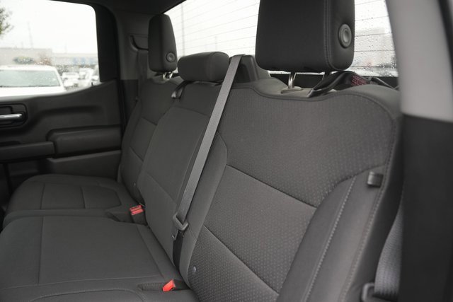 Used 2020 Chevrolet Silverado 1500 Custom w/ Custom Value Package image 13