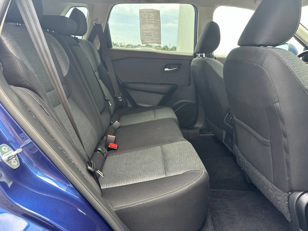 Used 2023 Nissan Rogue SV AWD/4WD image 29