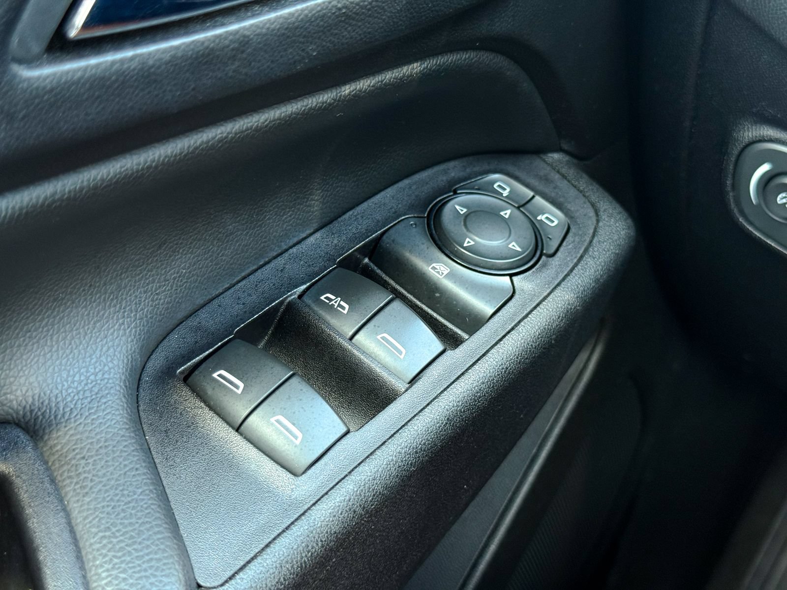 Used 2019 Chevrolet Equinox LT AWD/4WD image 29