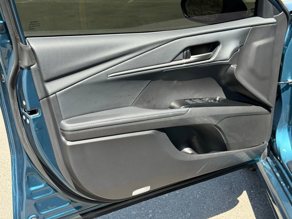 Used 2025 Toyota Camry XSE w/ Premium Plus Package FWD image 18