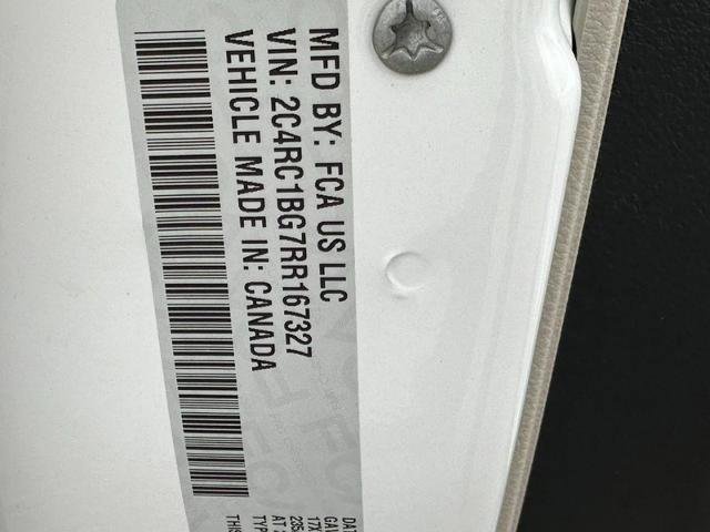 Used 2024 Chrysler Pacifica Touring-L image 23