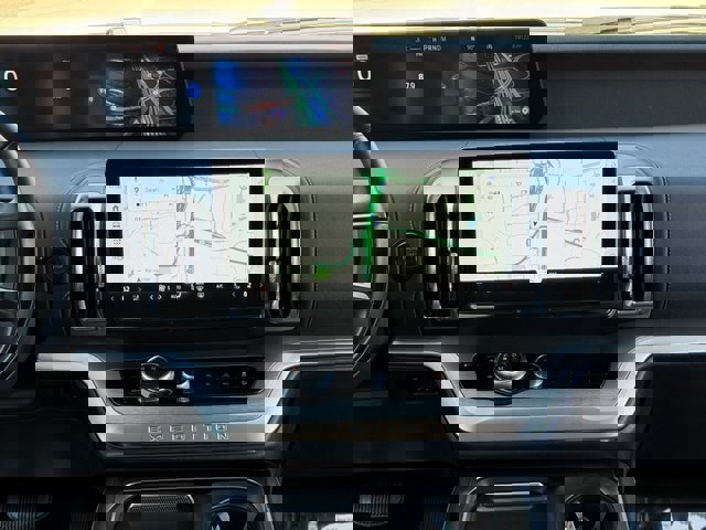 Certified 2025 Ford Expedition Max Platinum image 12