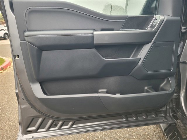 Certified 2022 Ford F150 XLT w/ Equipment Group 302A High image 18