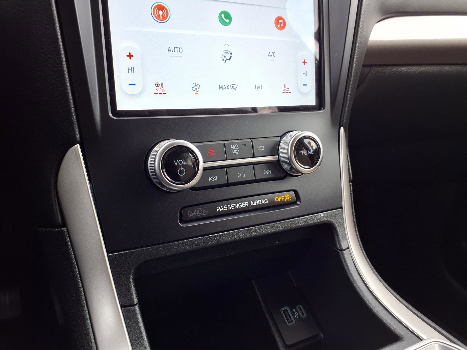 Certified 2024 Ford Edge SEL w/ Convenience Package image 12