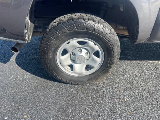 Used 2023 Toyota Tacoma SR5 RWD image 9