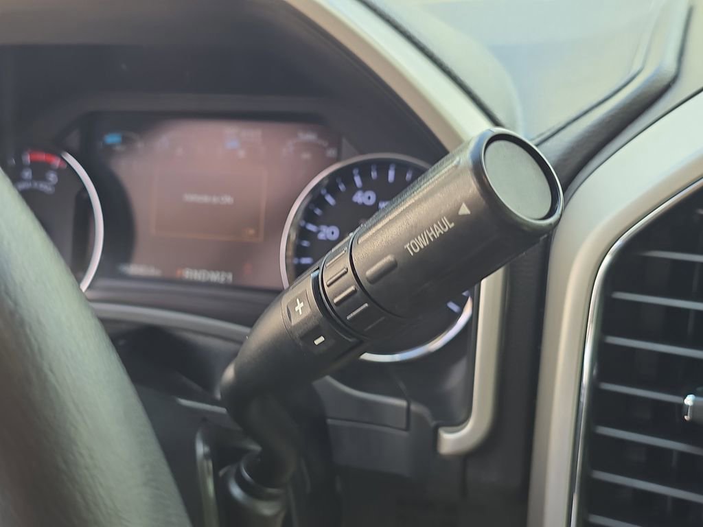 Certified 2019 Ford F350 Lariat w/ Tow Technology Bundle image 26