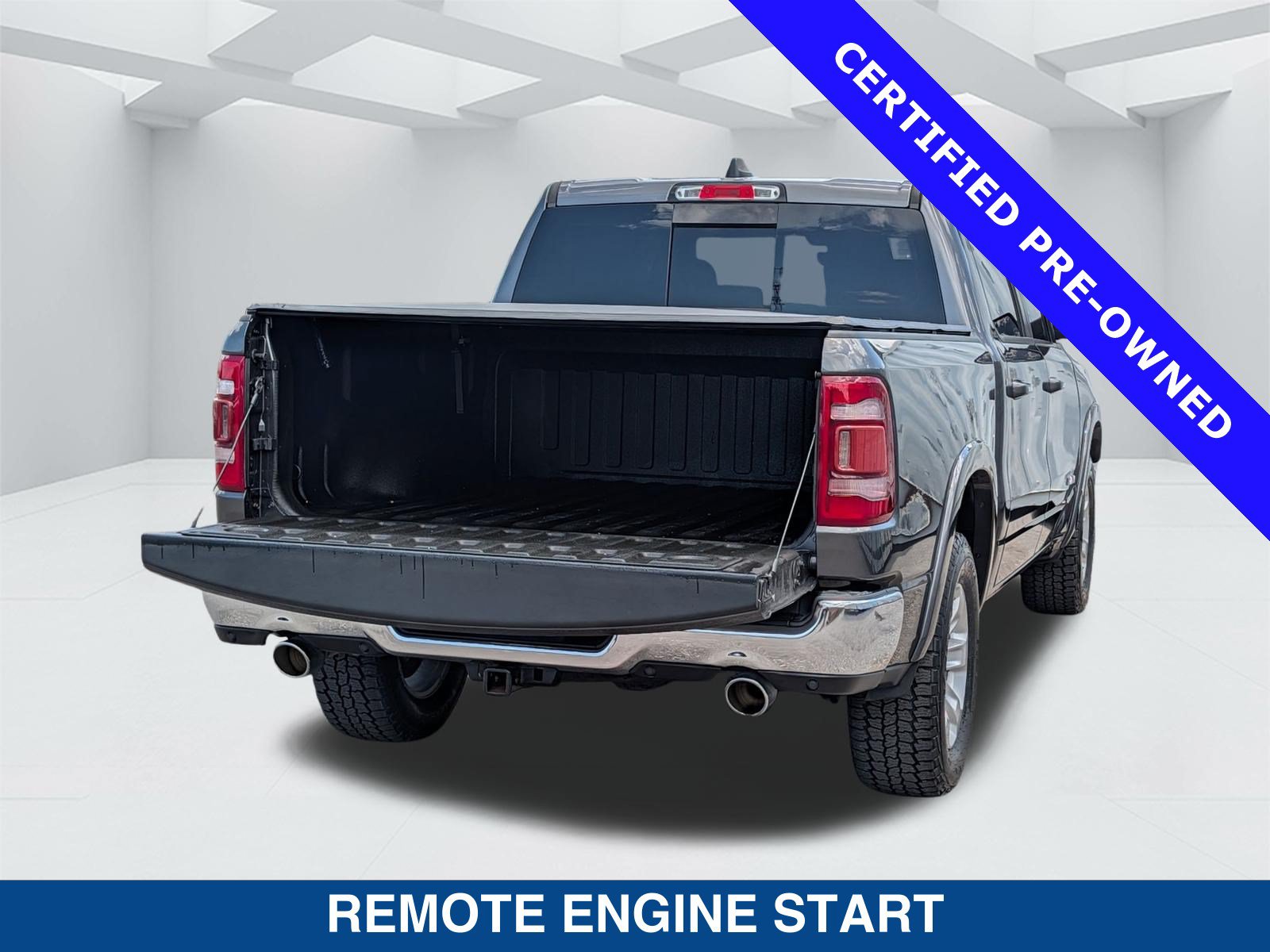 Used 2022 RAM 1500 Laramie AWD/4WD image 14