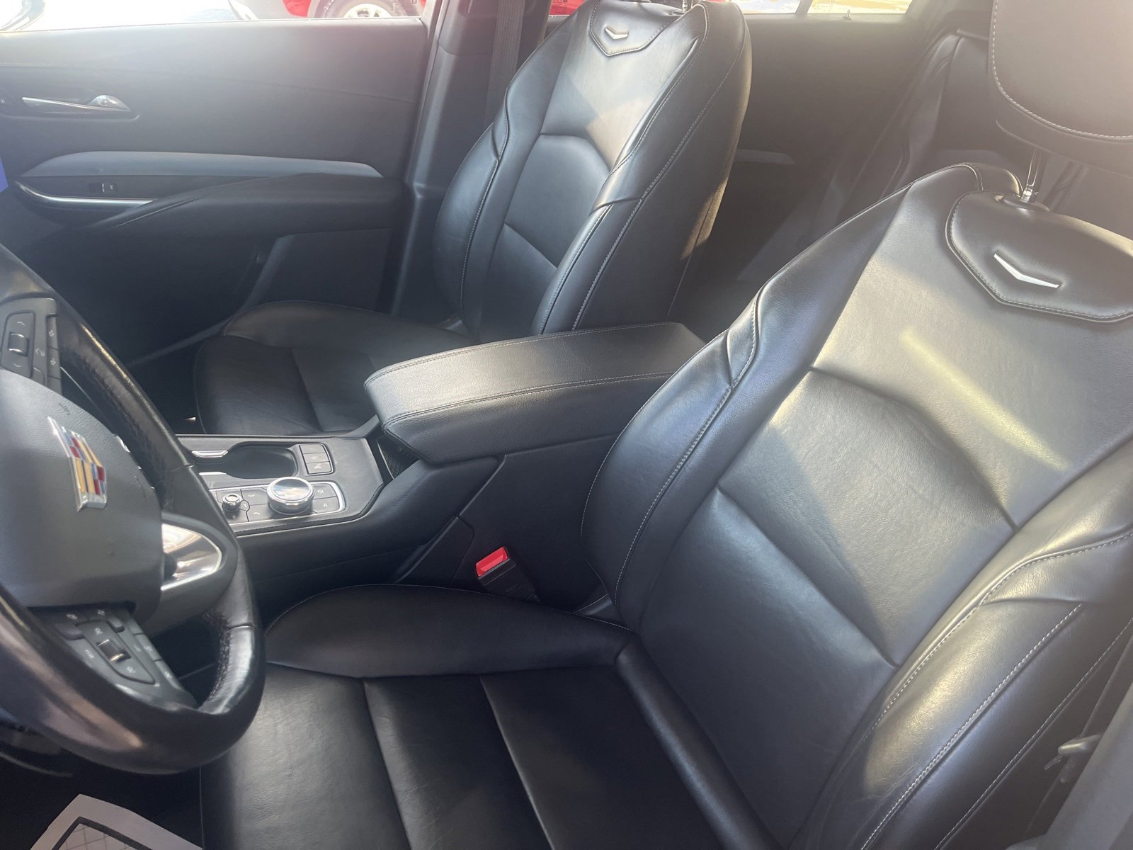 Used 2019 Cadillac XT4 Premium Luxury image 11