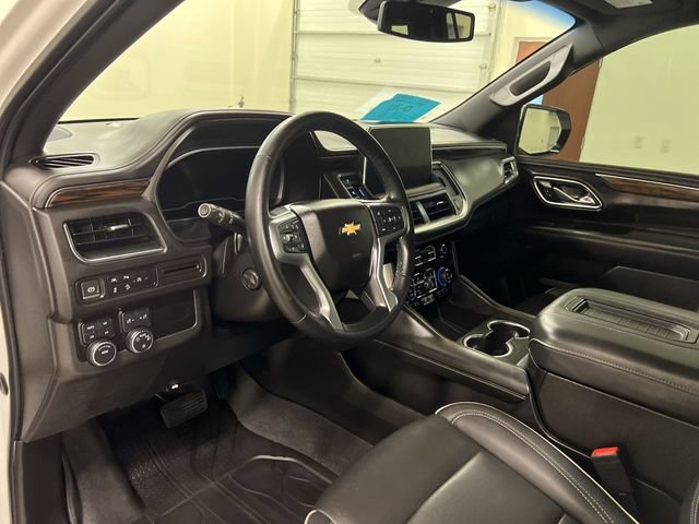 Used 2023 Chevrolet Suburban Premier AWD/4WD image 13