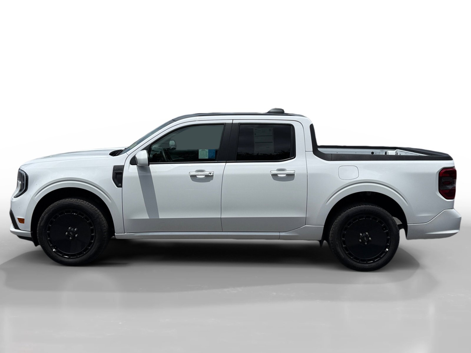 Certified 2025 Ford Maverick Lobo AWD/4WD image 2