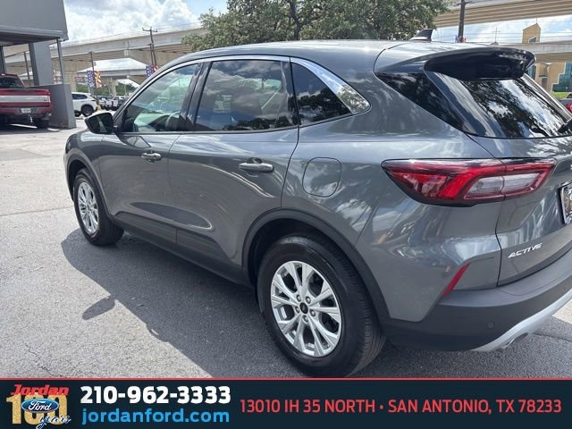 Certified 2023 Ford Escape Active w/ Tech Pack #1 AWD/4WD image 6