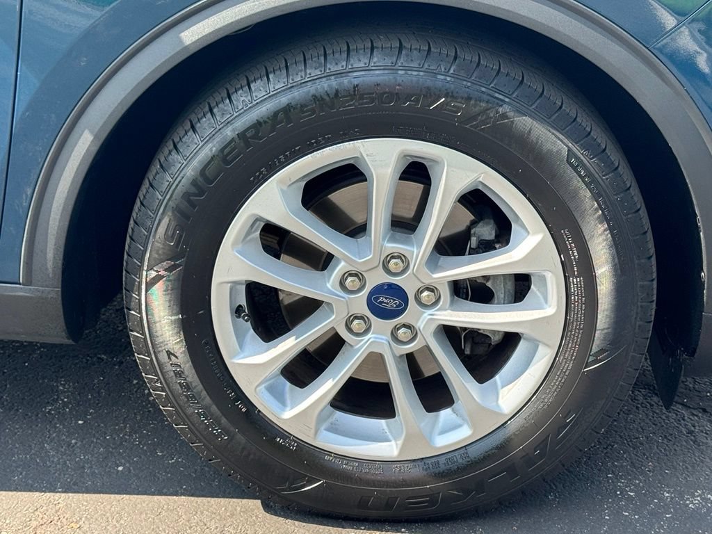 Certified 2020 Ford Escape S FWD image 33