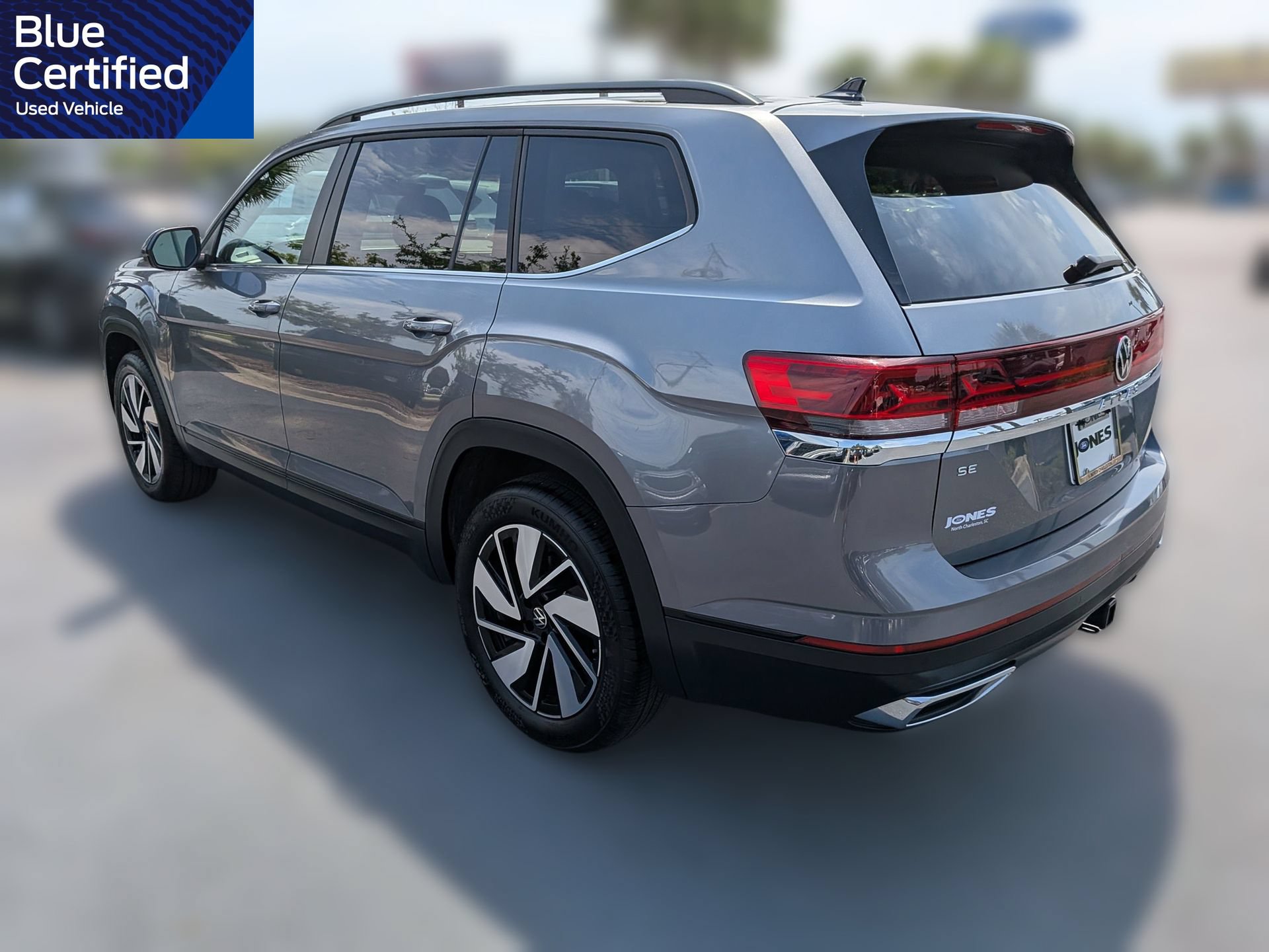 Used 2025 Volkswagen Atlas SE FWD image 7