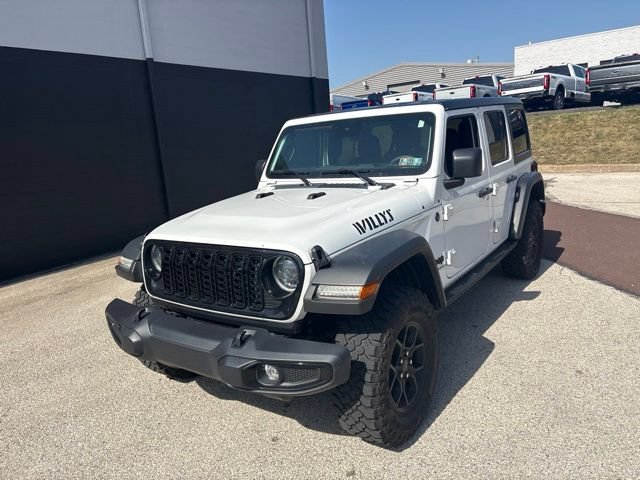 Used 2024 Jeep Wrangler Unlimited Sport AWD/4WD image 9