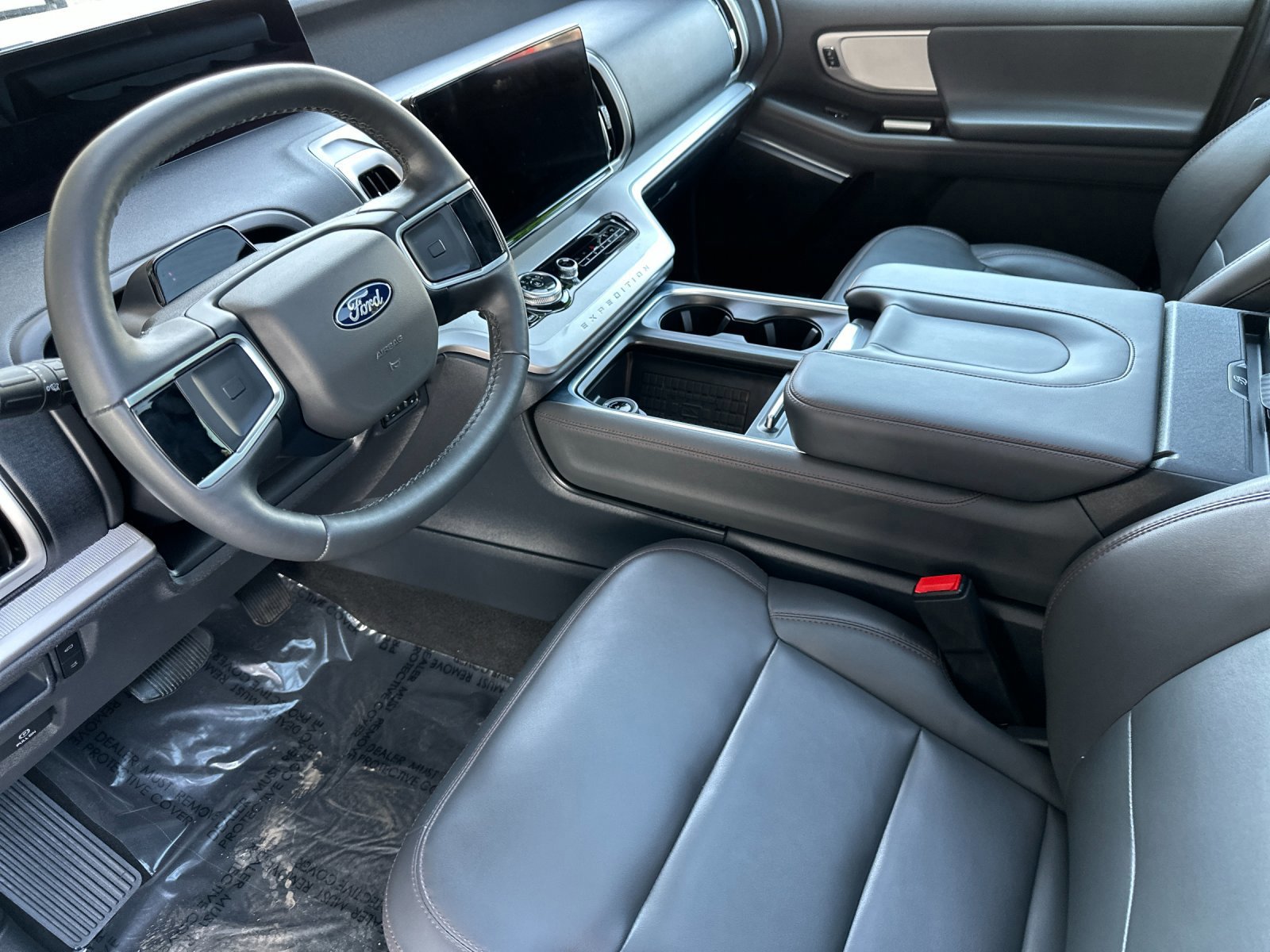 Certified 2025 Ford Expedition Active image 10