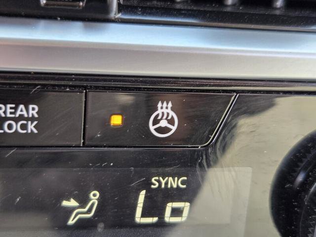 Used 2023 Nissan Pathfinder SL image 26