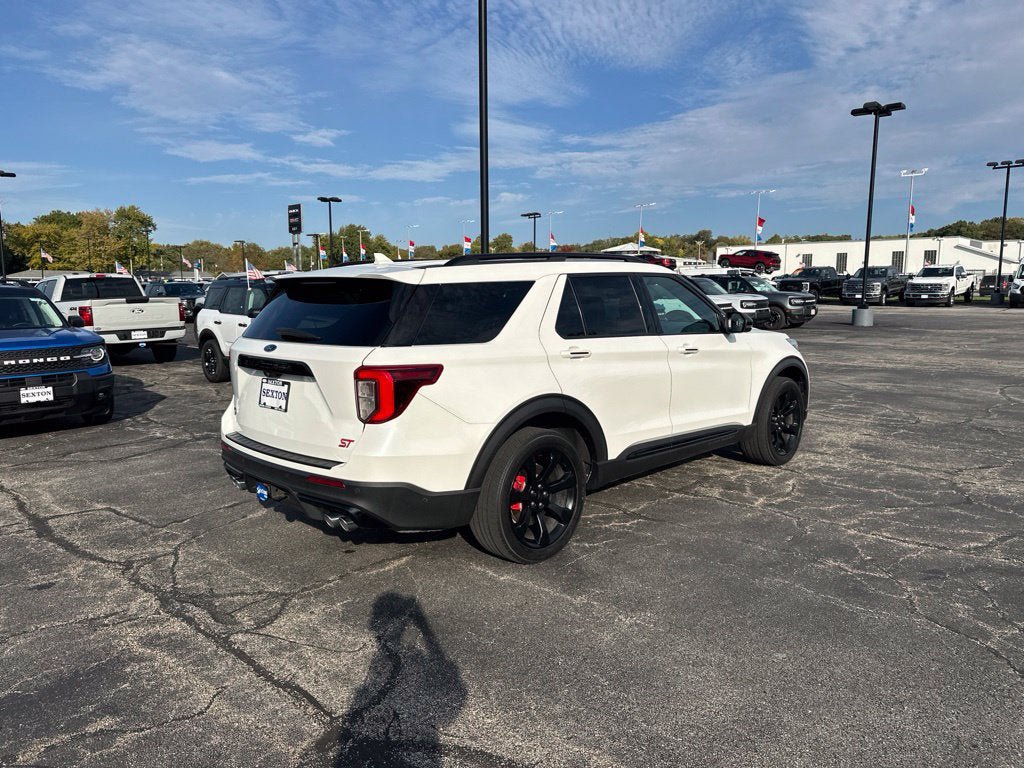 Certified 2020 Ford Explorer ST w/ ST Street Pack AWD/4WD image 3