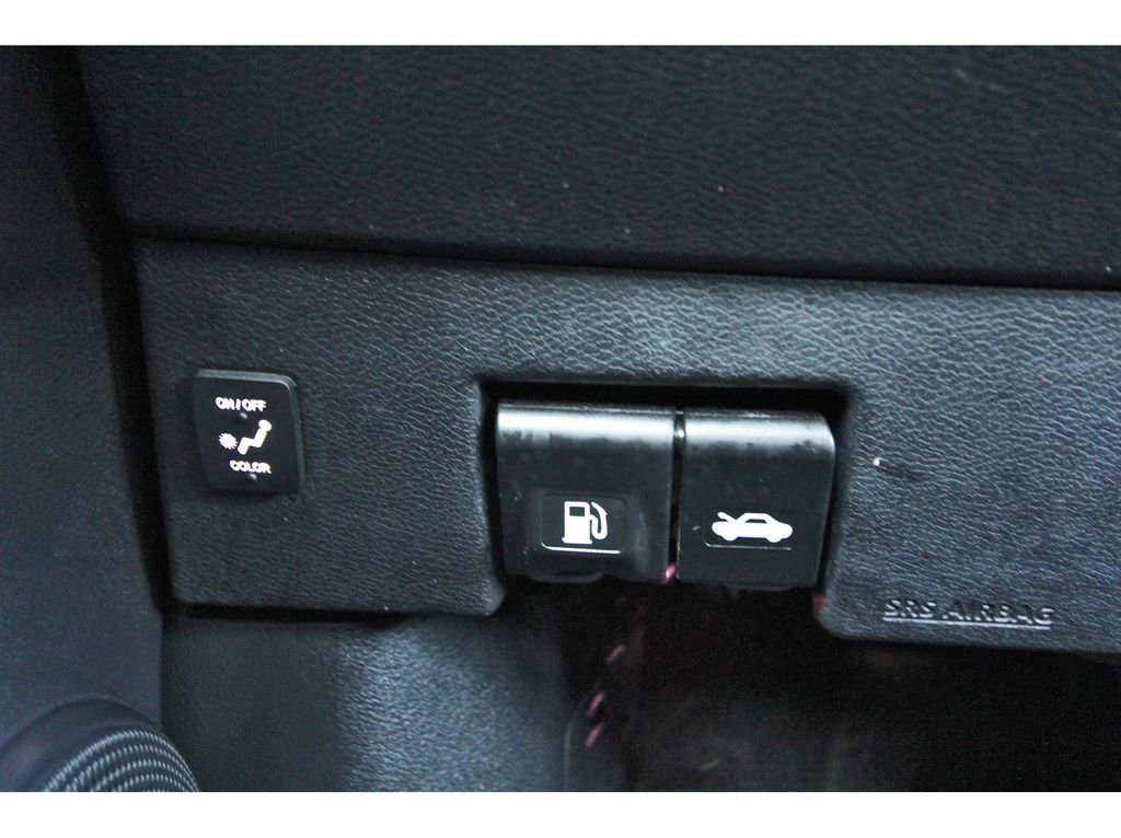 Used 2023 Nissan Kicks SR w/ SR Premium Package image 20