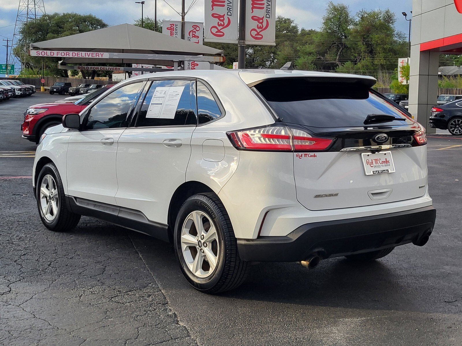 Certified 2020 Ford Edge SE image 6