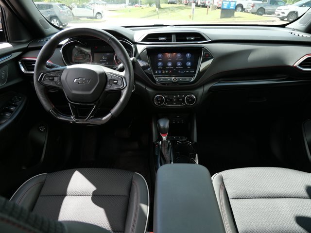Used 2022 Chevrolet TrailBlazer RS w/ Sun and Liftgate Package AWD/4WD image 20