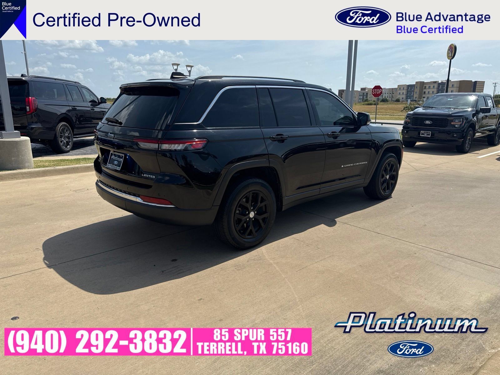 Used 2023 Jeep Grand Cherokee Limited AWD/4WD image 6