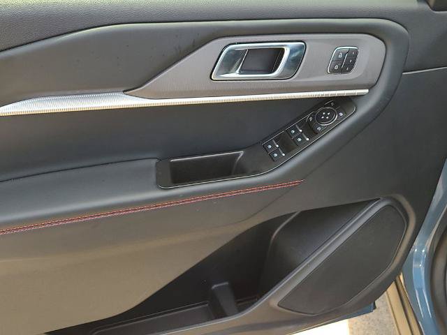 Certified 2025 Ford Explorer ST-Line w/ Premium Package RWD image 21