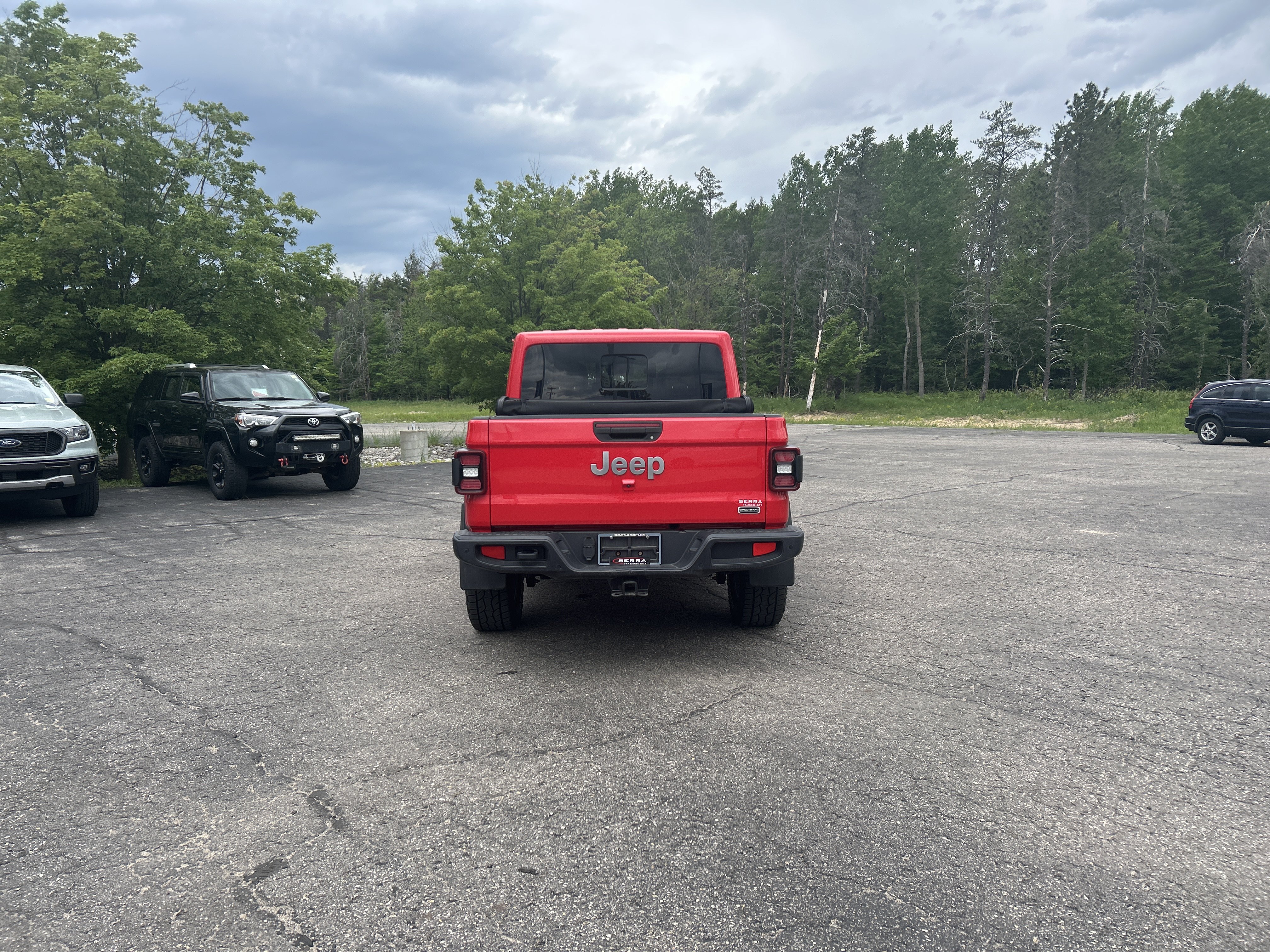 Used 2020 Jeep Gladiator Overland AWD/4WD image 5