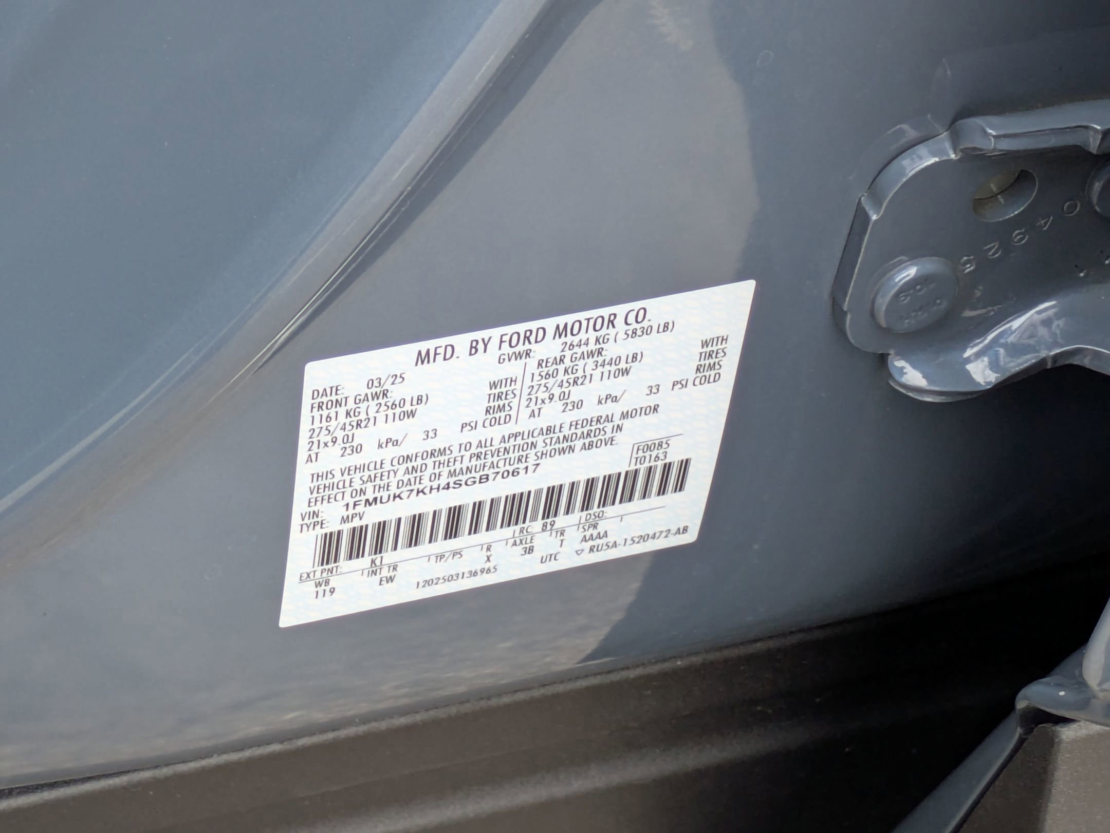 Certified 2025 Ford Explorer ST-Line w/ Premium Package image 43