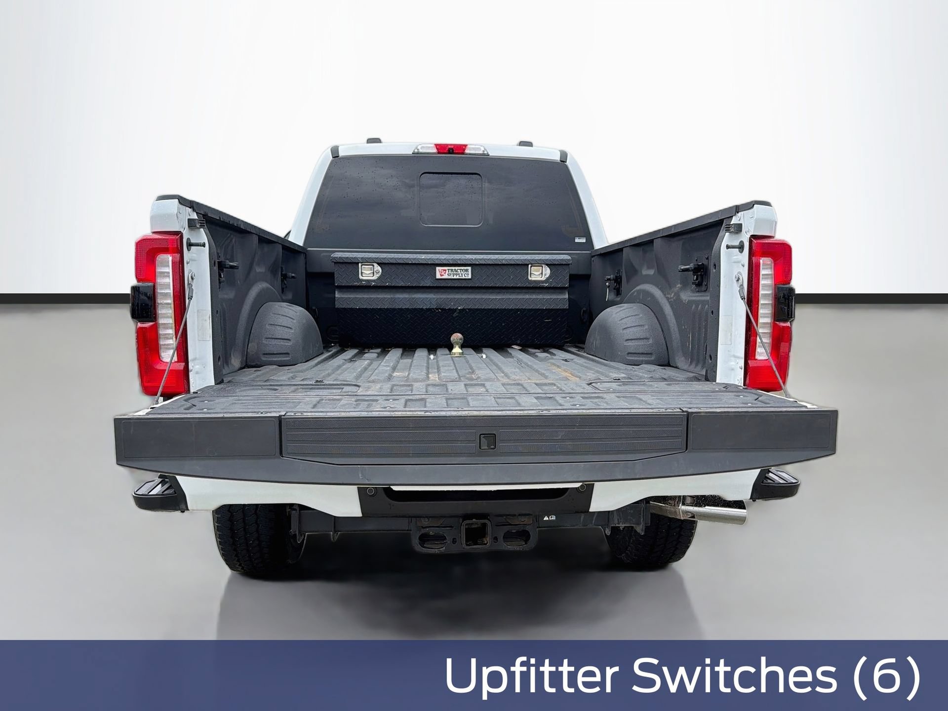 Certified 2023 Ford F250 Lariat w/ Lariat Ultimate Package AWD/4WD image 32