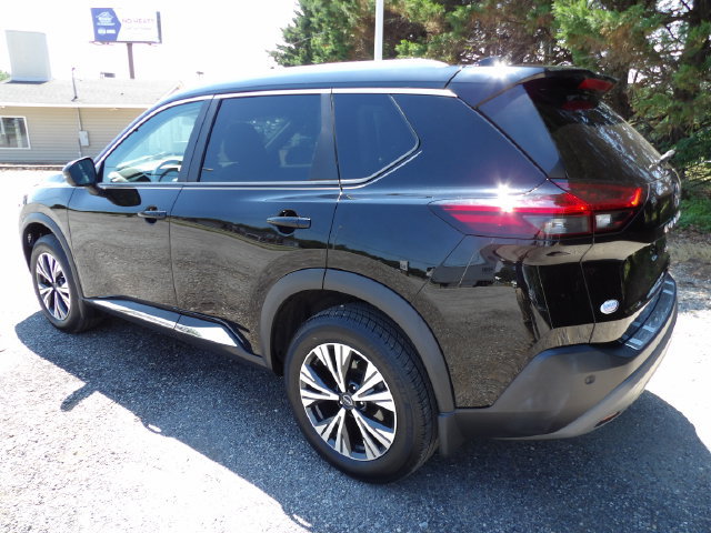 Used 2023 Nissan Rogue SV w/ SV Premium Package AWD/4WD image 3
