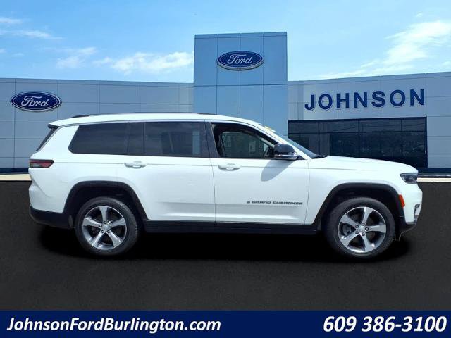 Used 2023 Jeep Grand Cherokee L Limited AWD/4WD image 2