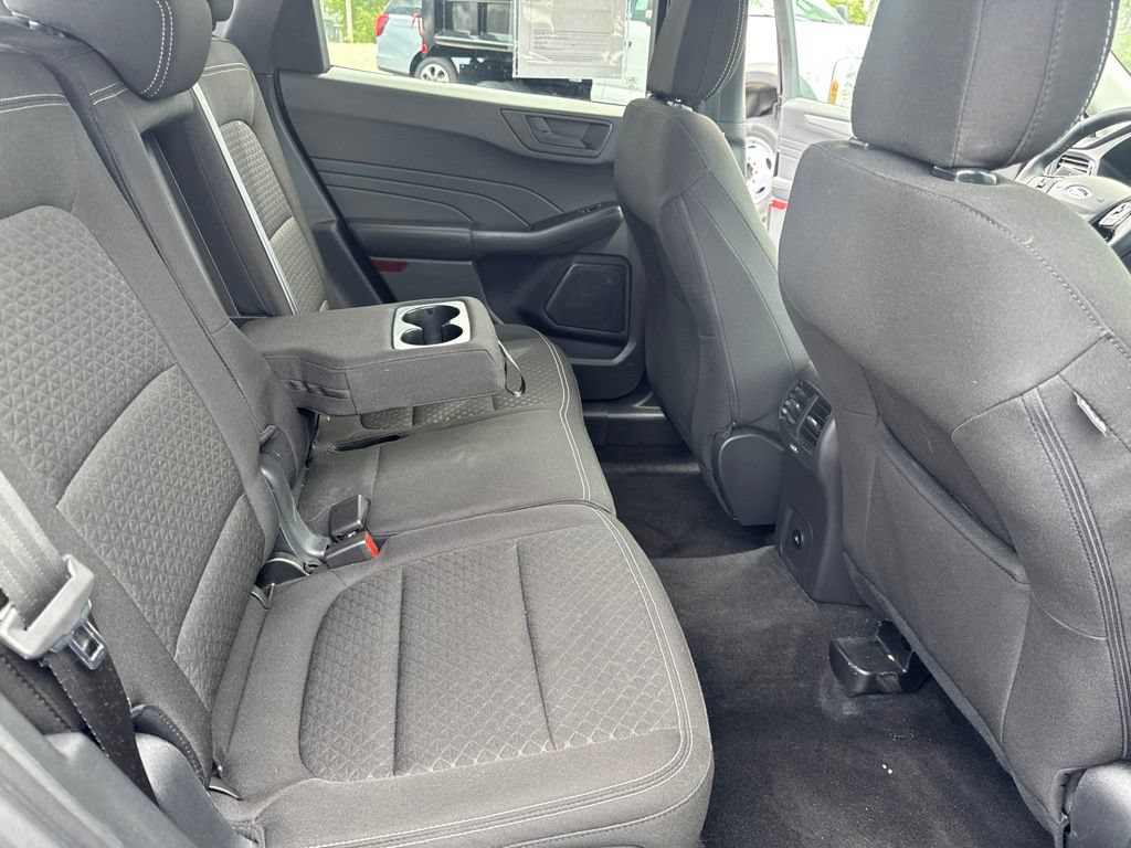 Certified 2024 Ford Escape Active AWD/4WD image 36