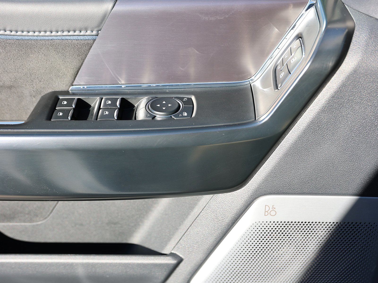 Certified 2024 Ford F150 Platinum w/ Equipment Group 702A High image 41