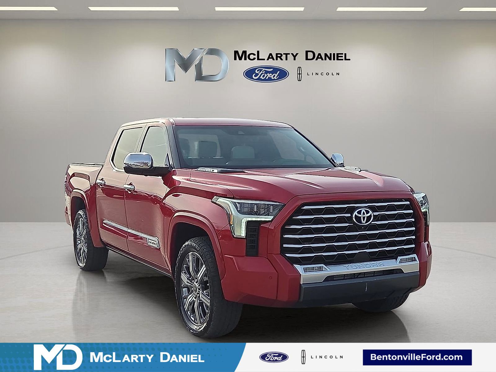 Used 2022 Toyota Tundra Capstone AWD/4WD image 1