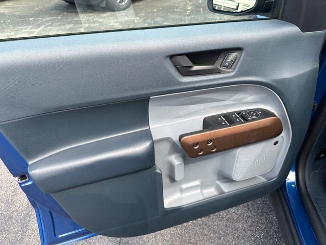 Certified 2023 Ford Maverick Lariat w/ Lariat Luxury Package FWD image 3