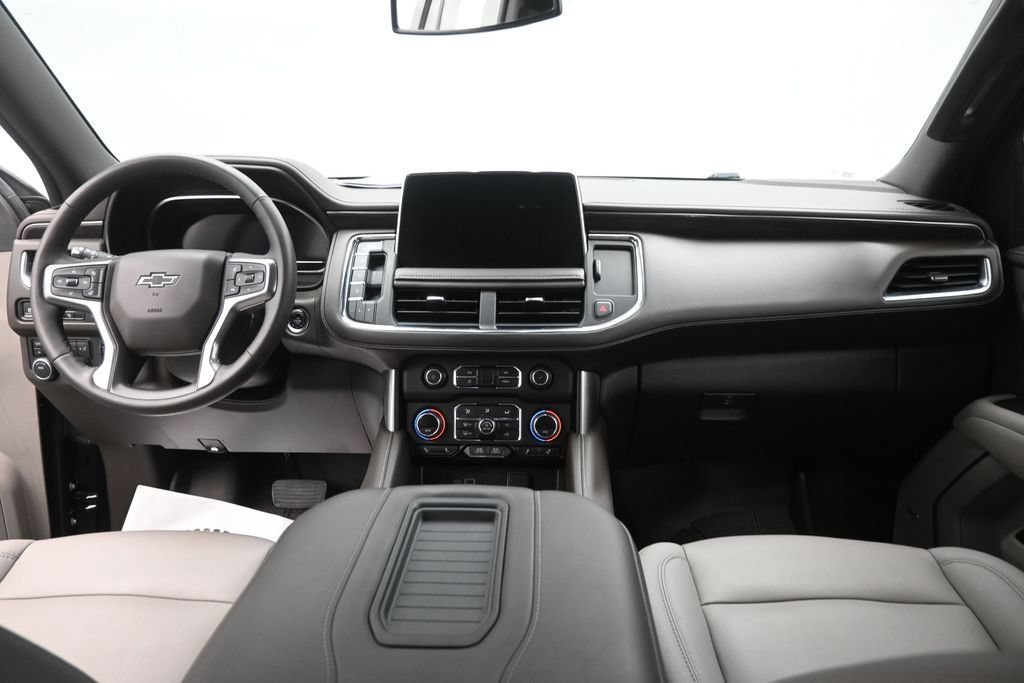 Used 2024 Chevrolet Tahoe Z71 w/ Luxury Package AWD/4WD image 12