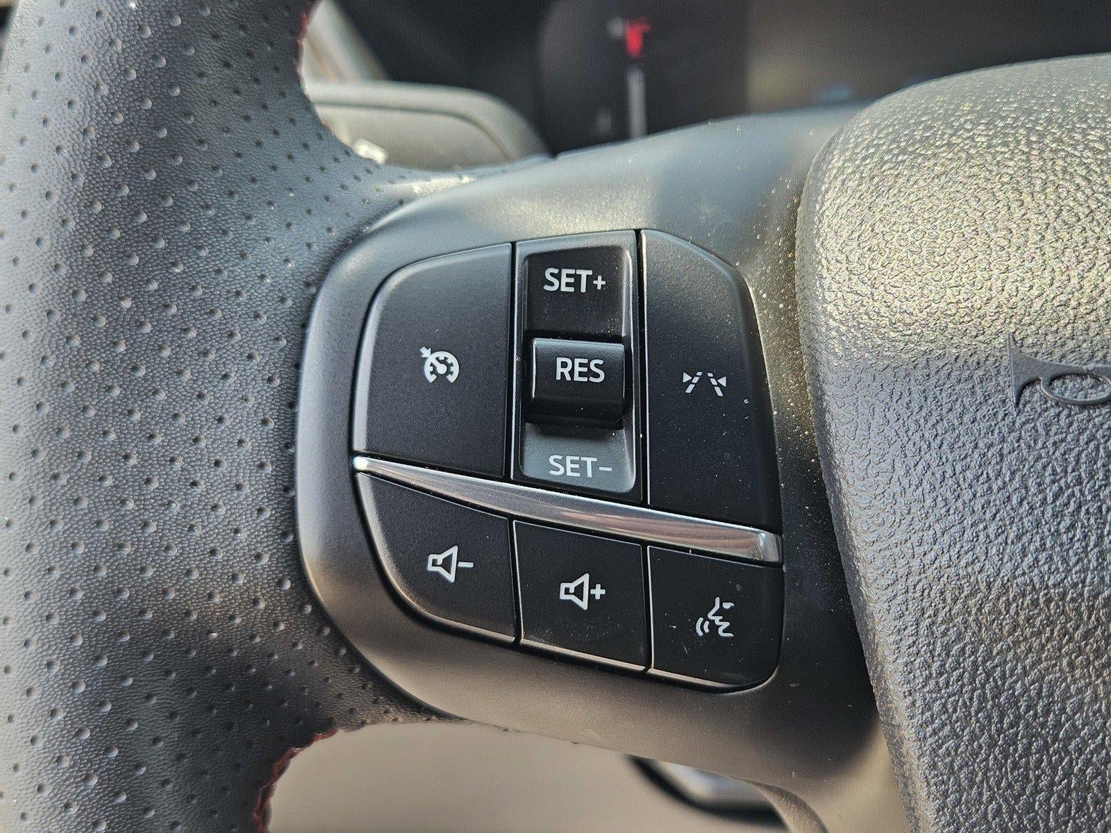 Certified 2025 Ford Escape ST-Line AWD/4WD image 22