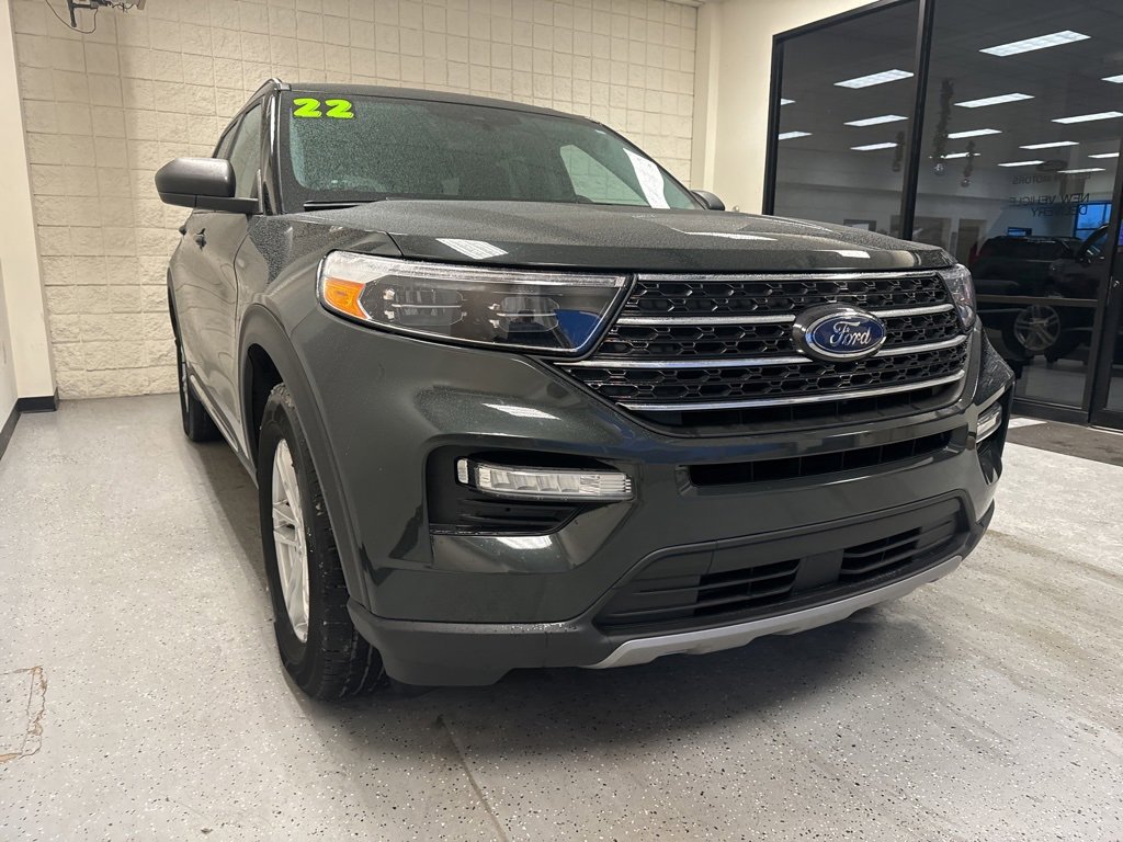 Certified 2022 Ford Explorer XLT w/ Equipment Group 202A image 34