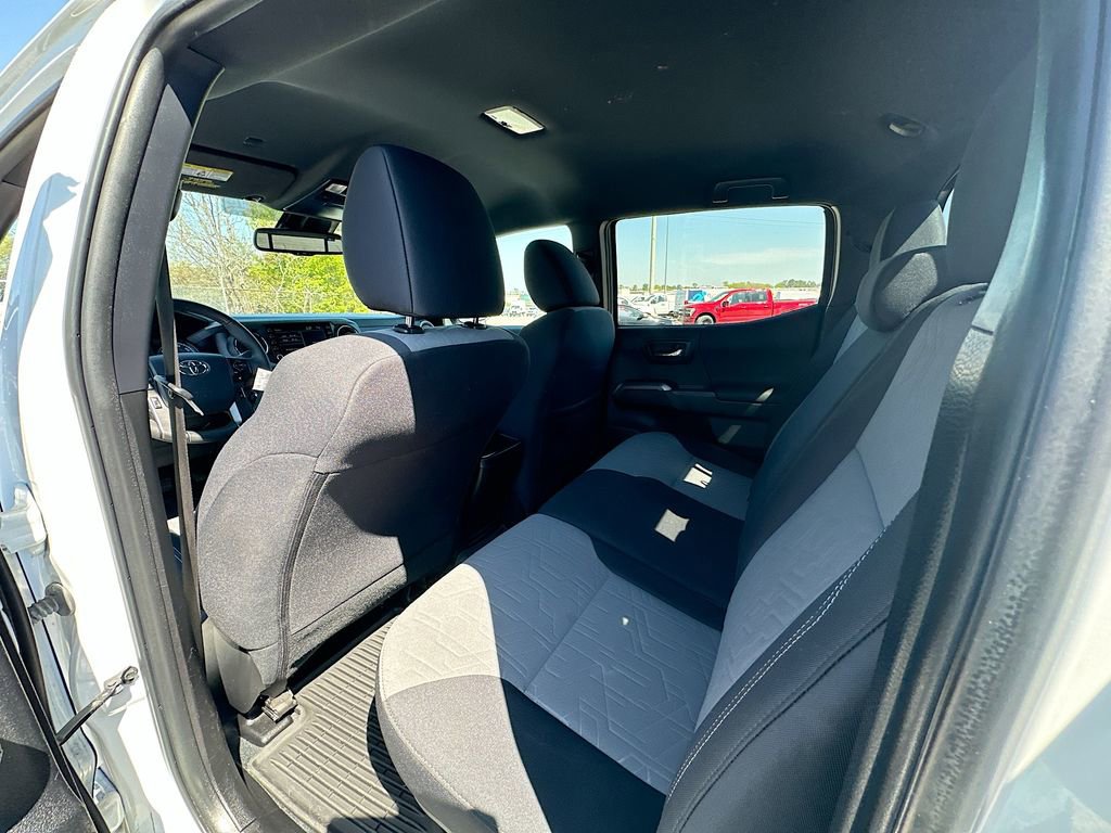 Used 2023 Toyota Tacoma TRD Sport image 8
