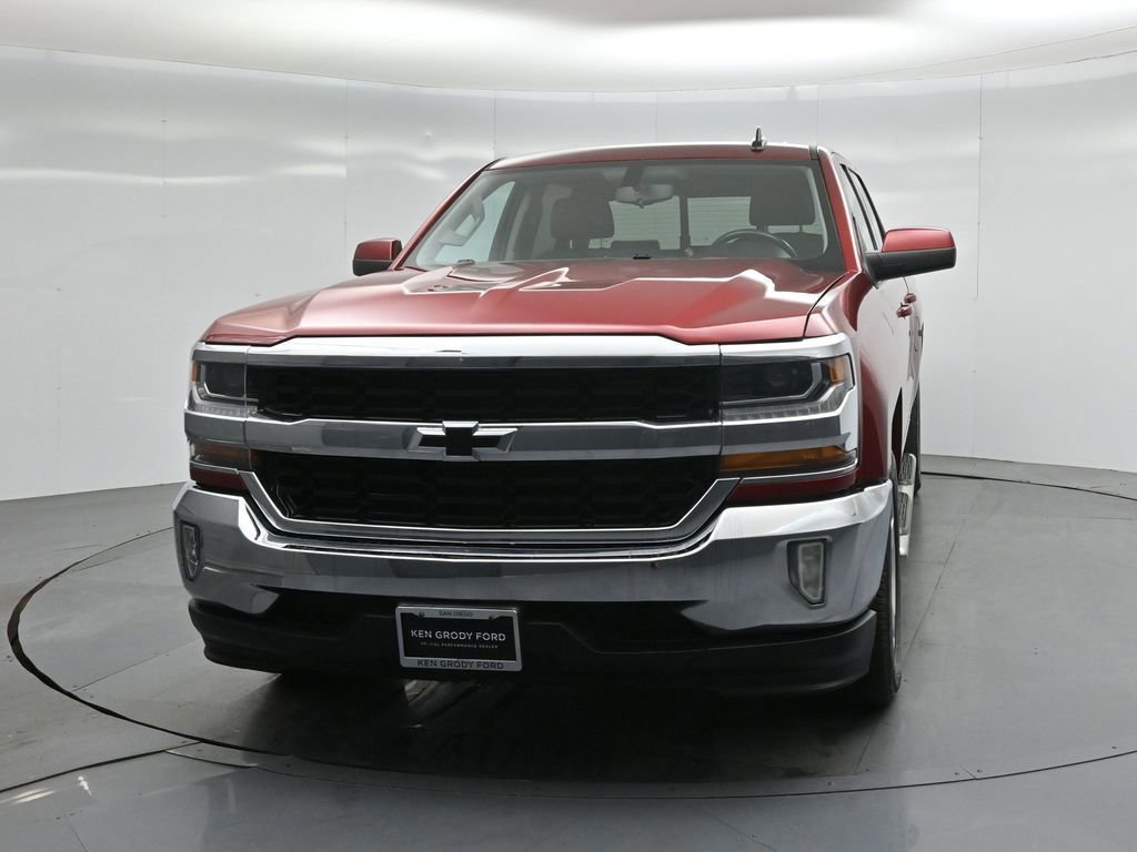 Used 2018 Chevrolet Silverado 1500 LT w/ All Star Edition image 30