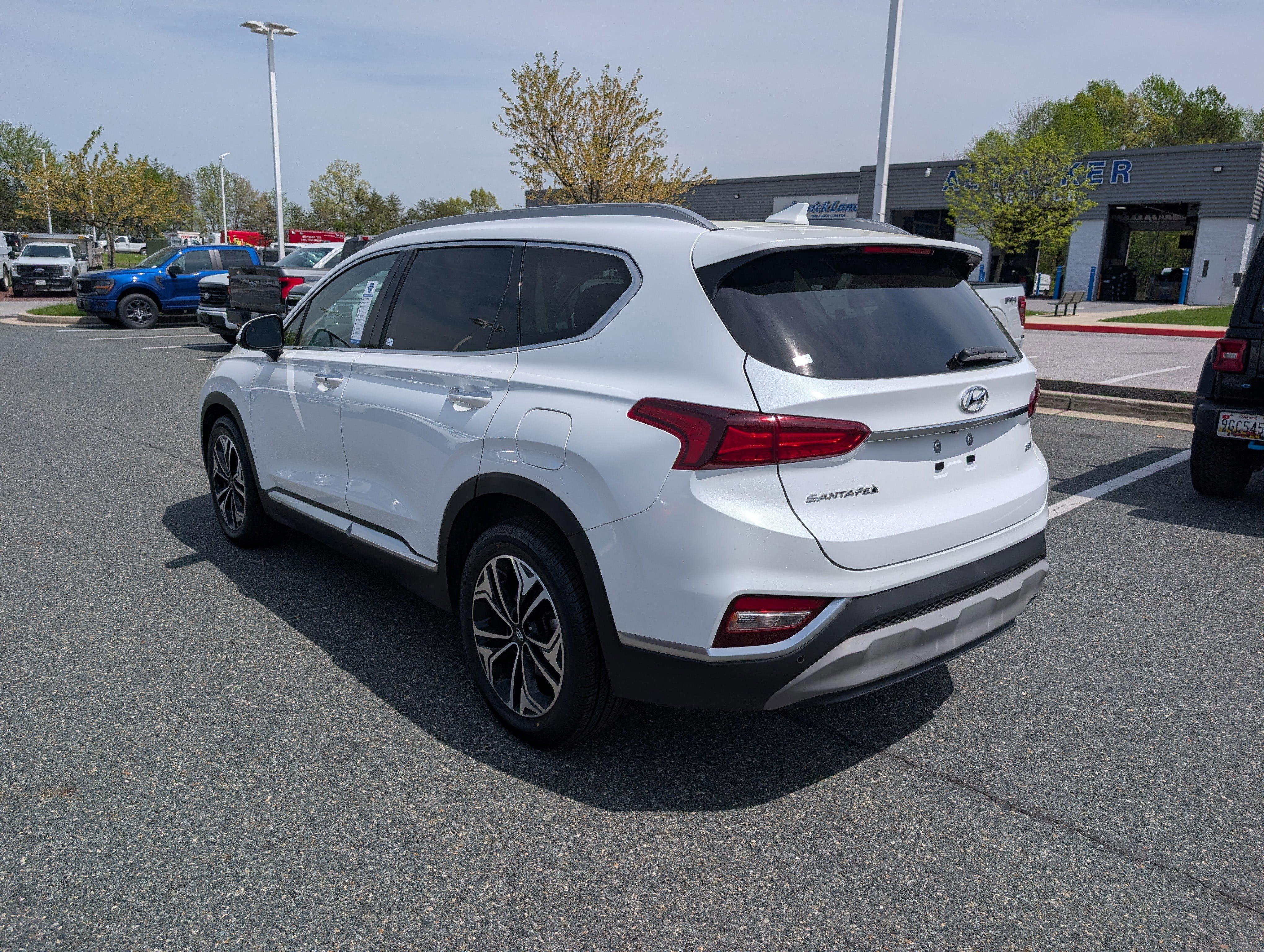 Used 2019 Hyundai Santa Fe Limited FWD image 3