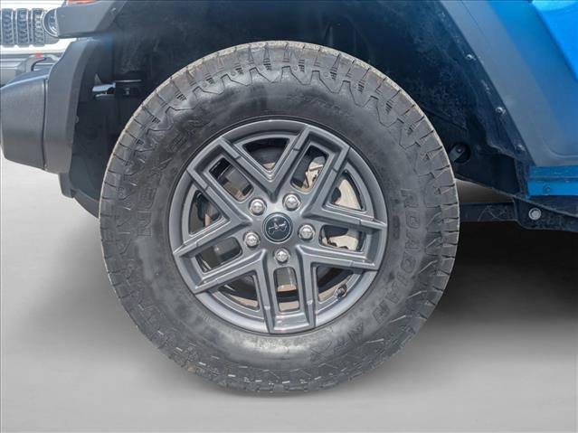 Used 2025 Jeep Wrangler Sport AWD/4WD image 22