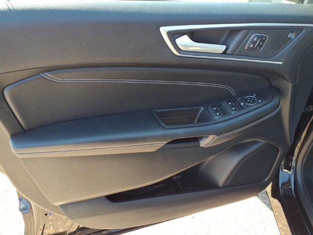 Certified 2024 Ford Edge Titanium w/ Equipment Group 301A AWD/4WD image 11