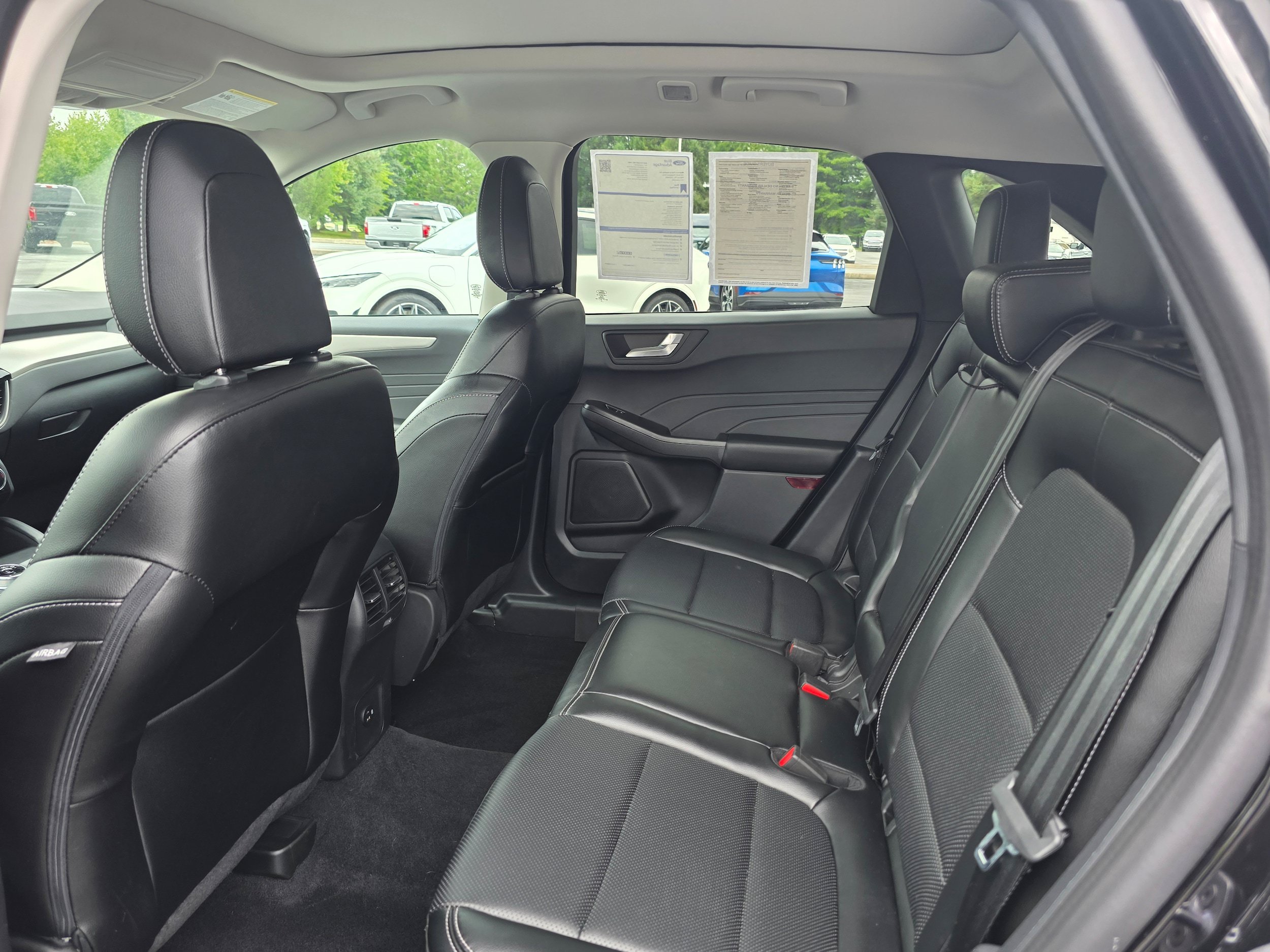 Certified 2022 Ford Escape SEL AWD/4WD image 10