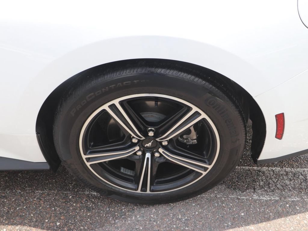 Certified 2025 Ford Mustang Coupe RWD image 14