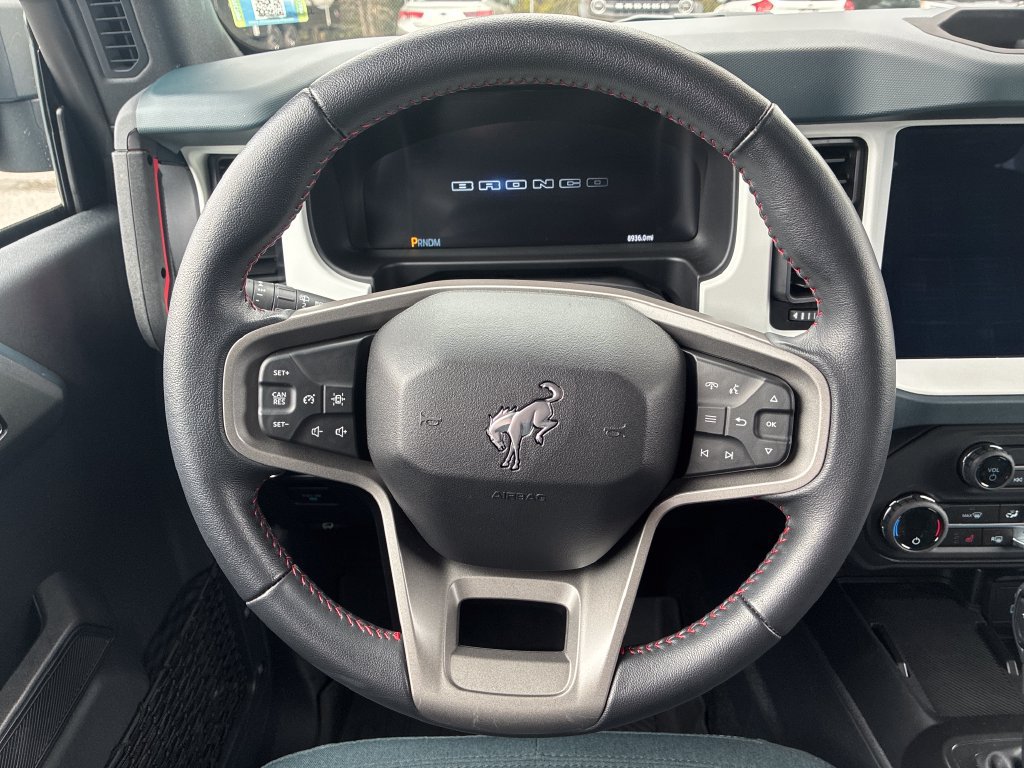Certified 2025 Ford Bronco Heritage Edition AWD/4WD image 17