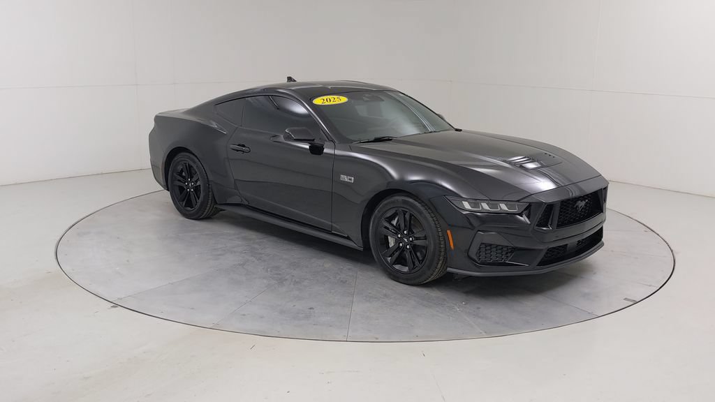Certified 2025 Ford Mustang GT RWD image 10