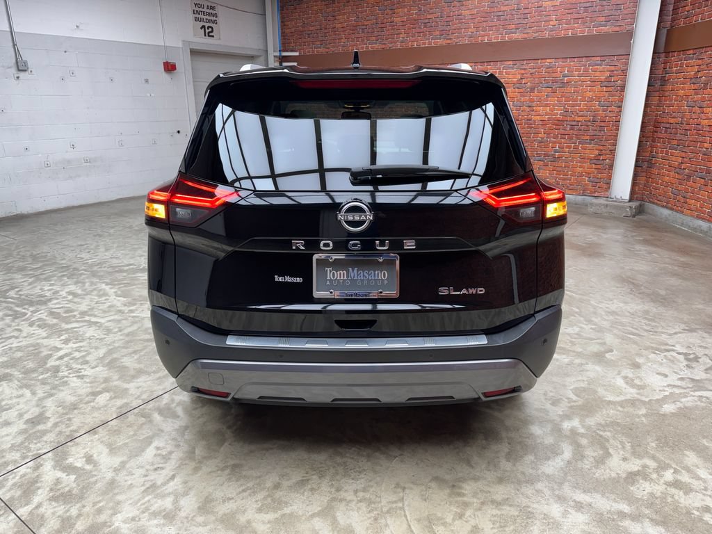 Used 2023 Nissan Rogue SL w/ SL Premium Package AWD/4WD image 4