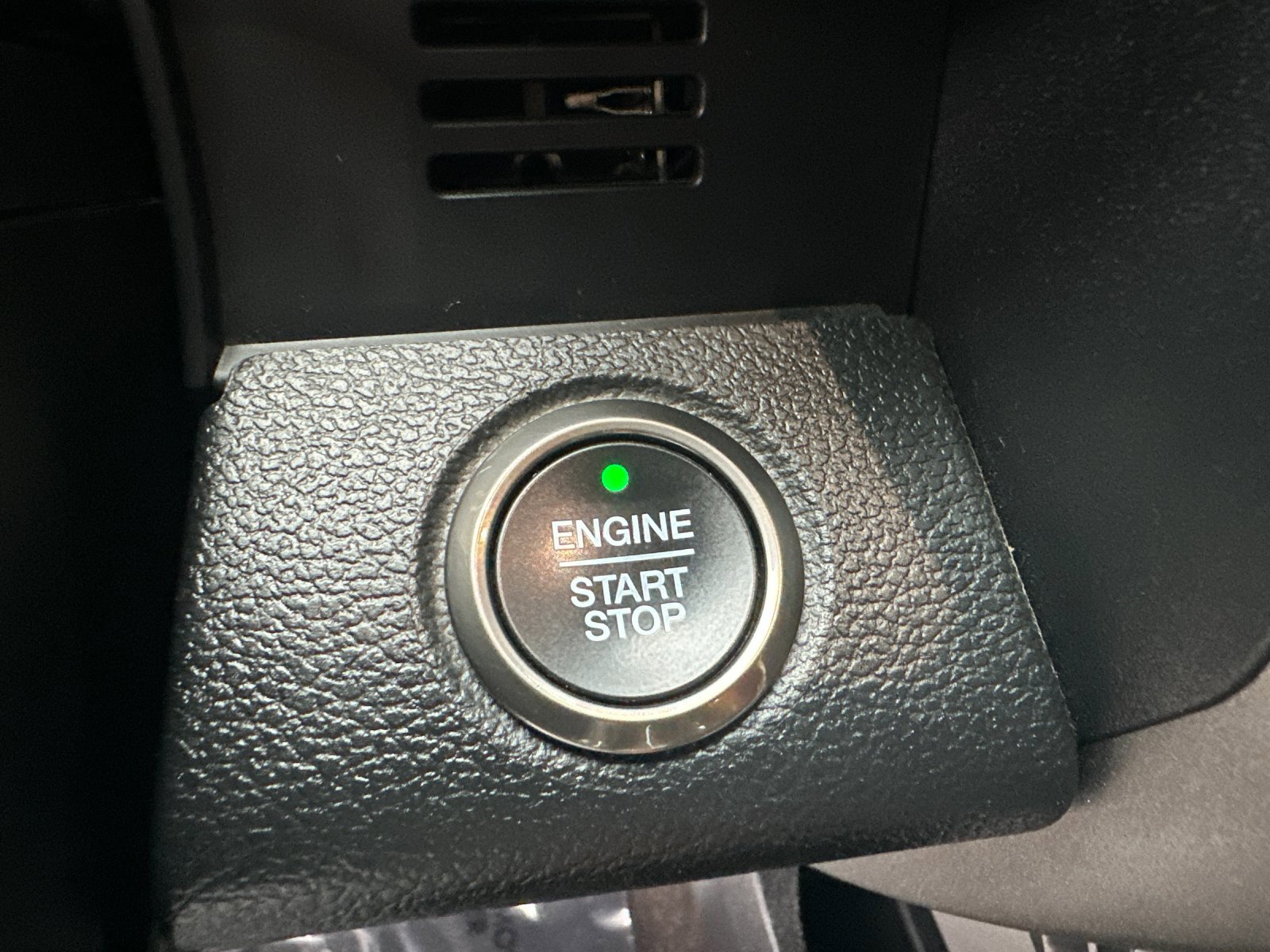 Certified 2020 Ford F150 Raptor w/ Equipment Group 802A Luxury image 22